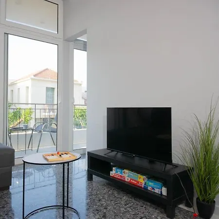 Urban Mood Каламата